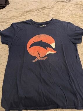 Threadless Navy T-Shirt with White Label Print
